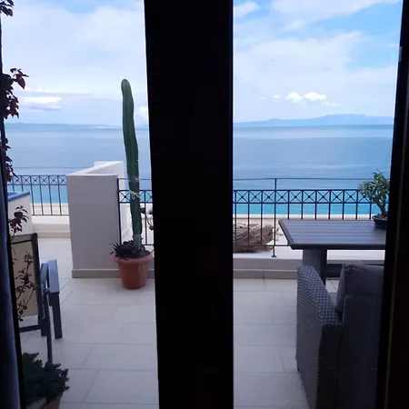 On The Rock * Afytos